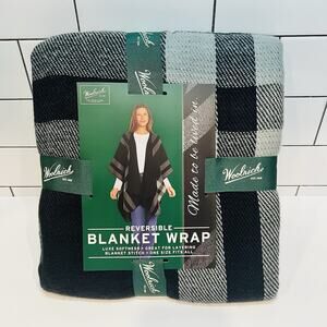 Woolrich Cozy Blanket Wrap One Size Black Reversible Plaid  (A0127) NWT